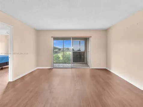 800 SW 125th Way Pembroke Pines FL 33027