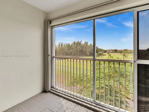 800 SW 125th Way Pembroke Pines FL 33027