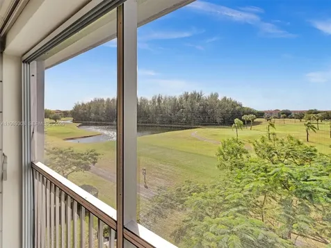 800 SW 125th Way Pembroke Pines FL 33027