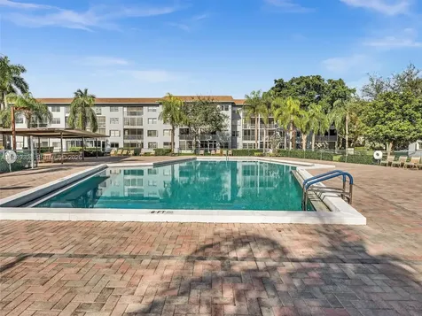 800 SW 125th Way Pembroke Pines FL 33027