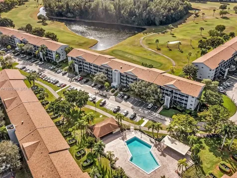 800 SW 125th Way Pembroke Pines FL 33027
