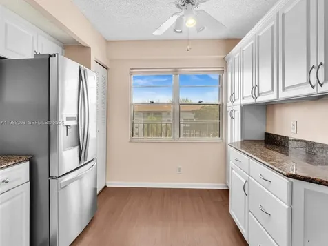 800 SW 125th Way Pembroke Pines FL 33027