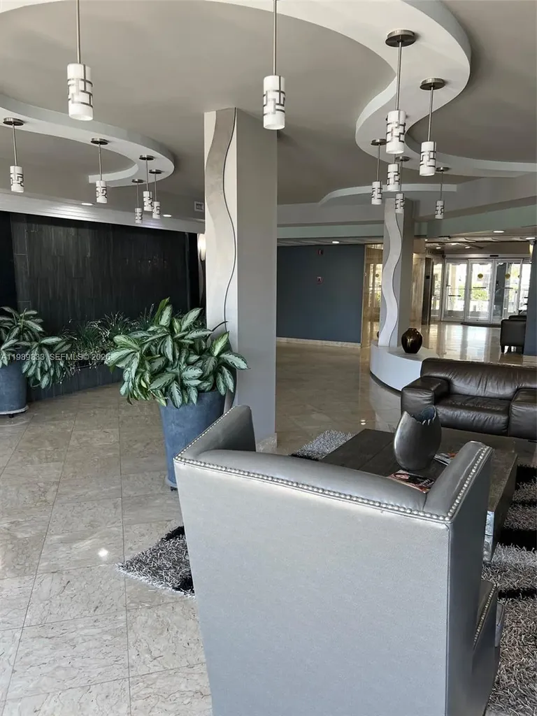 1500 S Ocean Drive Hollywood FL 33019
