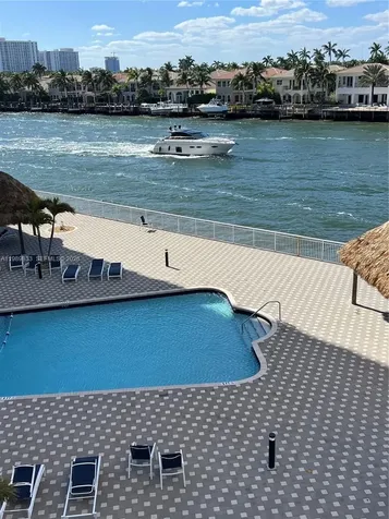 1500 S Ocean Drive Hollywood FL 33019