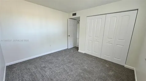 9480 Tangerine Place Davie FL 33324
