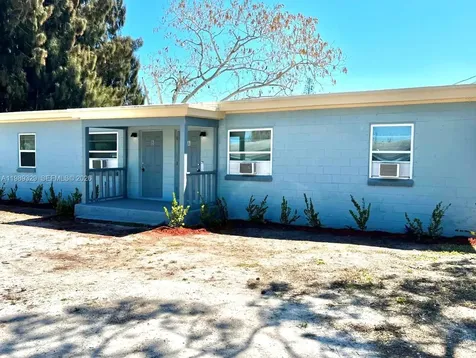 1308 N 21st Street Fort Pierce FL 34950
