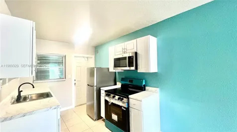 1308 N 21st Street Fort Pierce FL 34950