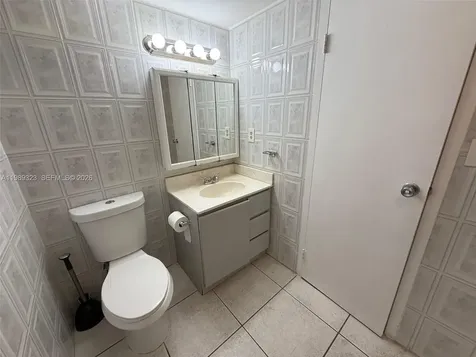 17011 N Bay Road Sunny Isles Beach FL 33160