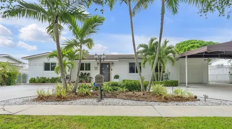 2900 SW 92nd Avenue Miami FL 33165