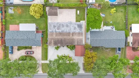 2900 SW 92nd Avenue Miami FL 33165