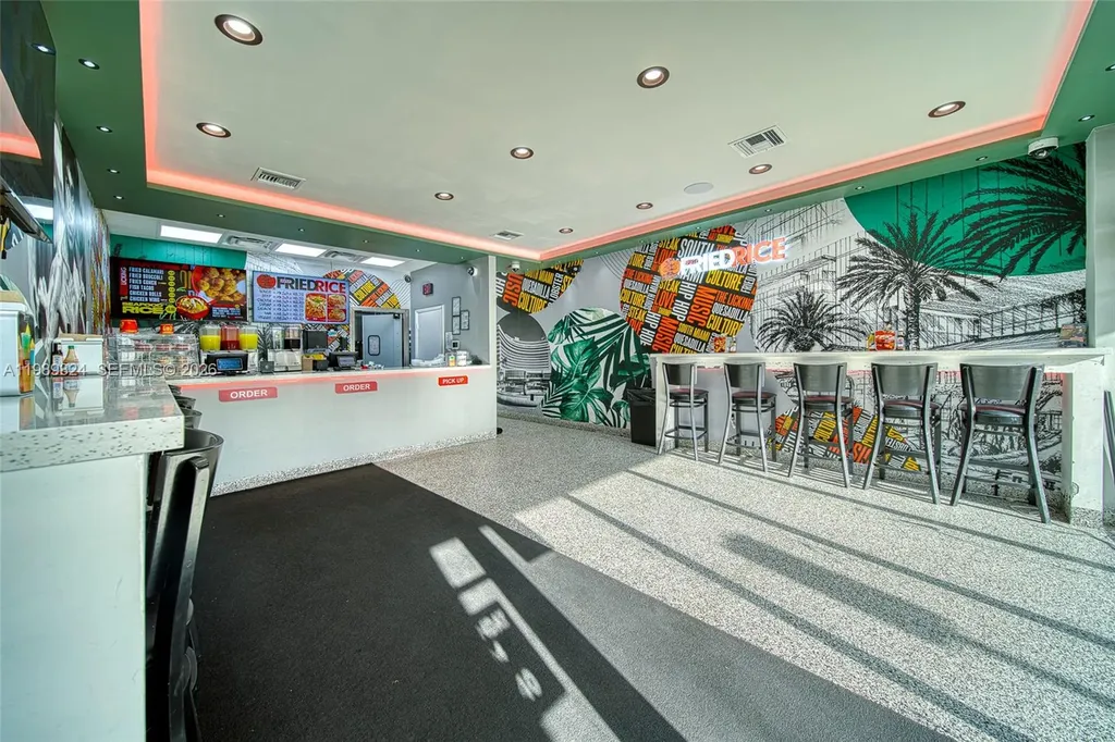 Completely Remodeled Restaurant On 184th Street Off The Turnpike Cutler Bay FL 33157