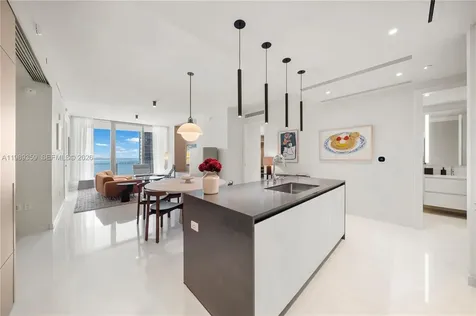 300 Biscayne Boulevard Way Miami FL 33131