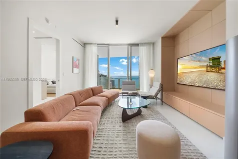 300 Biscayne Boulevard Way Miami FL 33131