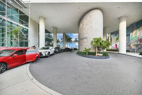 460 NE 28th Street Miami FL 33137