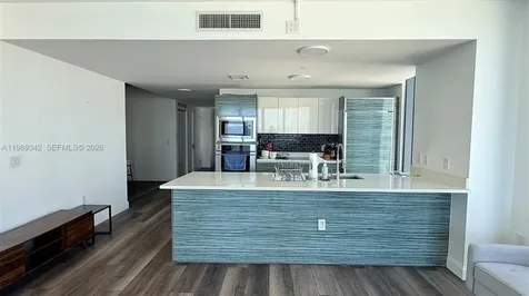 460 NE 28th Street Miami FL 33137