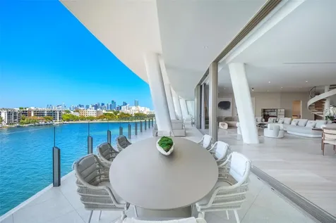5 Grove Isle Drive Coconut Grove FL 33131