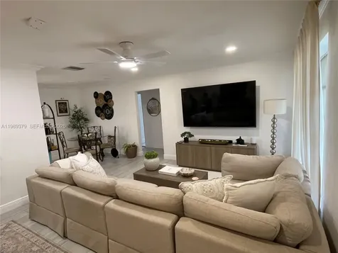 4909 NW 52nd Court Tamarac FL 33319