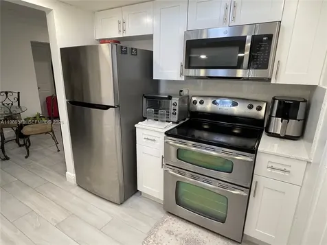 4909 NW 52nd Court Tamarac FL 33319
