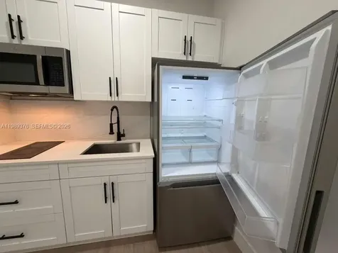 2425 SW 6th Street Miami FL 33135