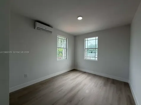 2425 SW 6th Street Miami FL 33135