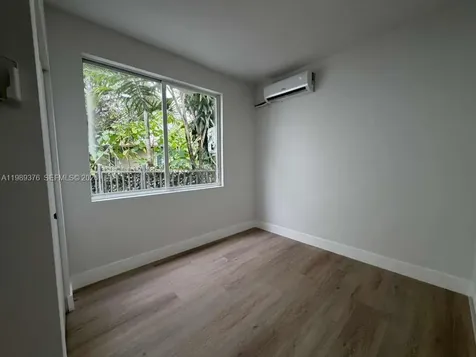 2425 SW 6th Street Miami FL 33135