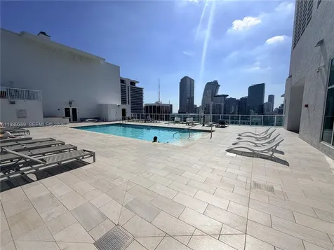 133 NE 2nd Avenue Miami FL 33132