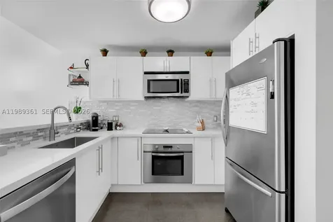 300 S Biscayne Boulevard Miami FL 33131