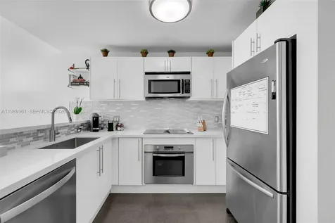 300 S Biscayne Boulevard Miami FL 33131
