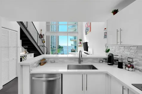 300 S Biscayne Boulevard Miami FL 33131