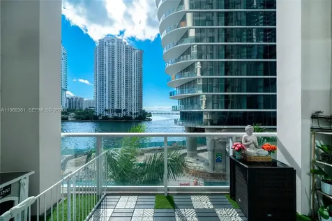 300 S Biscayne Boulevard Miami FL 33131