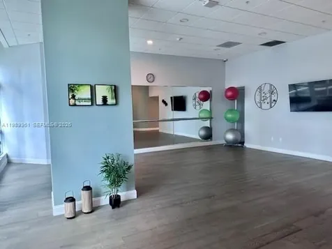 300 S Biscayne Boulevard Miami FL 33131