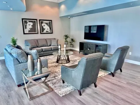 300 S Biscayne Boulevard Miami FL 33131