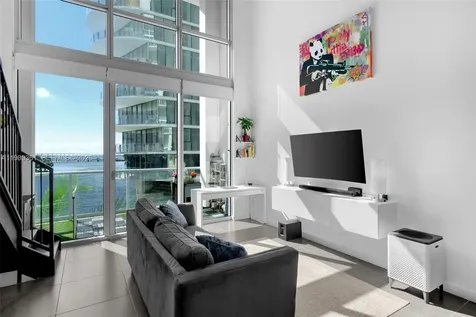 300 S Biscayne Boulevard Miami FL 33131