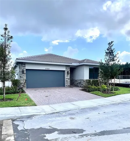 4784 SW 72nd Terrace Davie FL 33314