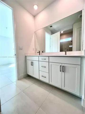4784 SW 72nd Terrace Davie FL 33314