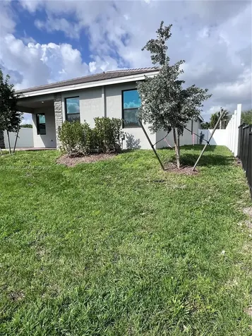 4784 SW 72nd Terrace Davie FL 33314