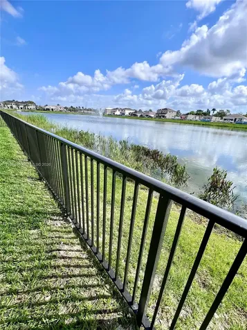 4784 SW 72nd Terrace Davie FL 33314