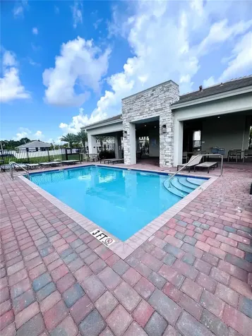 4784 SW 72nd Terrace Davie FL 33314