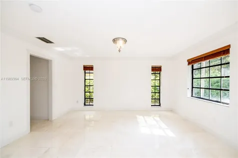 4160 Bay Point Road Miami FL 33137