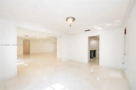 4160 Bay Point Road Miami FL 33137