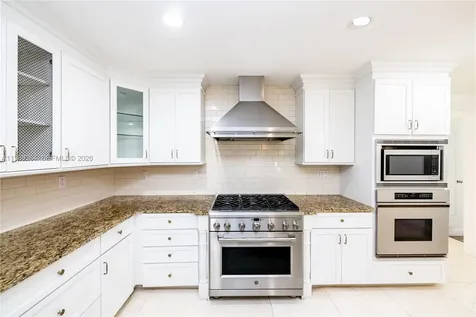 4160 Bay Point Road Miami FL 33137
