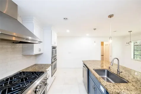 4160 Bay Point Road Miami FL 33137
