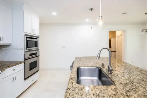 4160 Bay Point Road Miami FL 33137