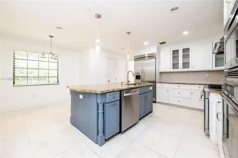 4160 Bay Point Road Miami FL 33137