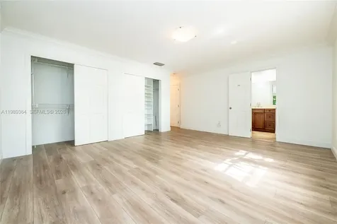 4160 Bay Point Road Miami FL 33137