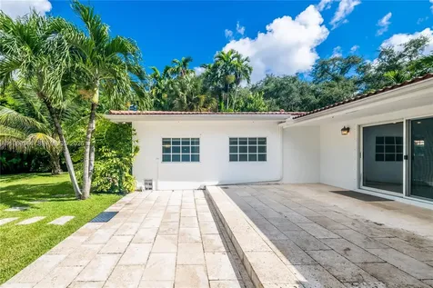 4160 Bay Point Road Miami FL 33137