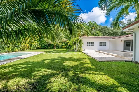 4160 Bay Point Road Miami FL 33137