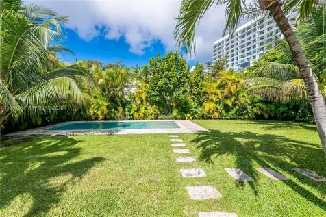 4160 Bay Point Road Miami FL 33137