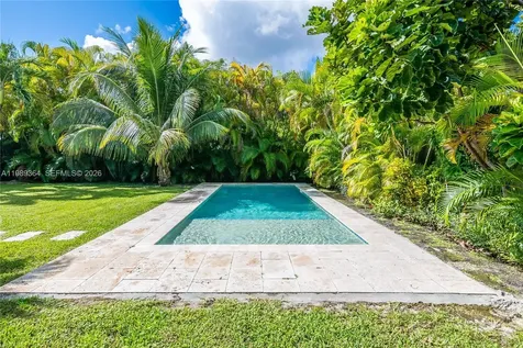4160 Bay Point Road Miami FL 33137