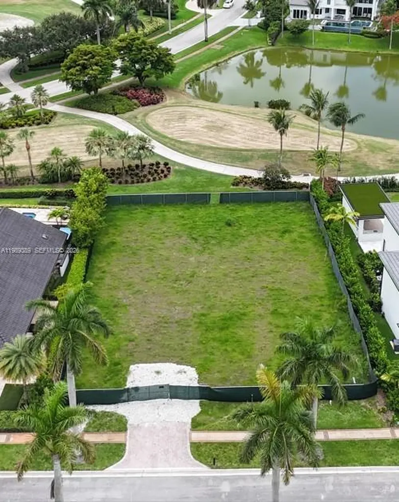 17591 Scarsdale Way Boca Raton FL 33496